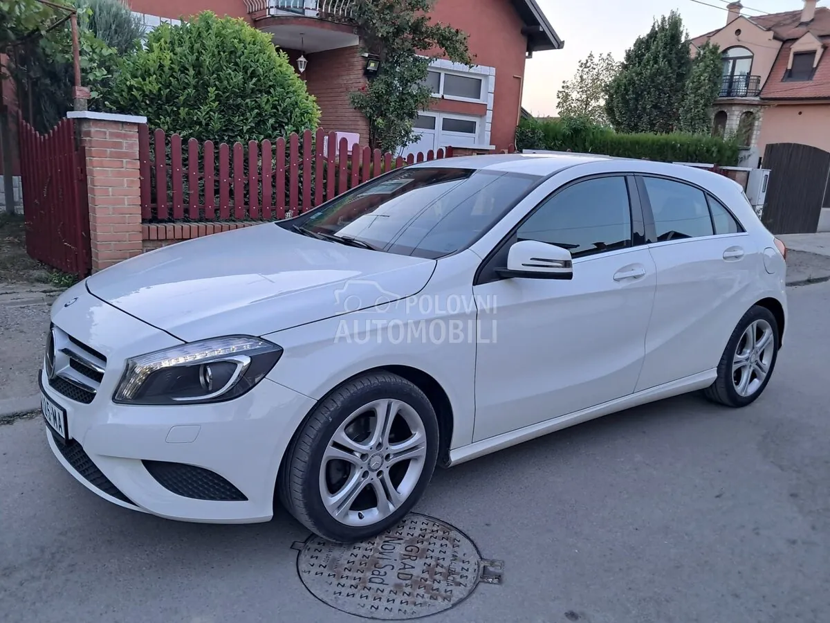 Mercedes-Benz A200 2013 photo 4