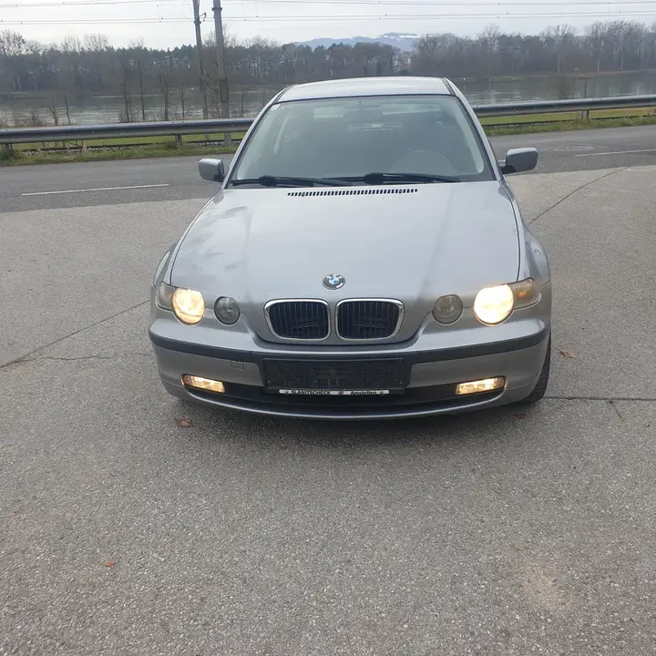 BMW 3 Series 2003 photo 3