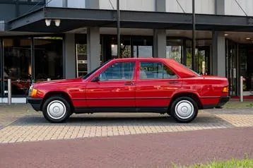 Mercedes-Benz 190-Serie 1984 photo 2