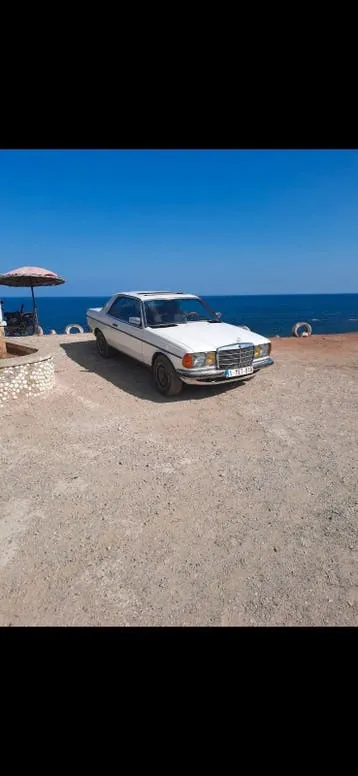 Mercedes-Benz W123