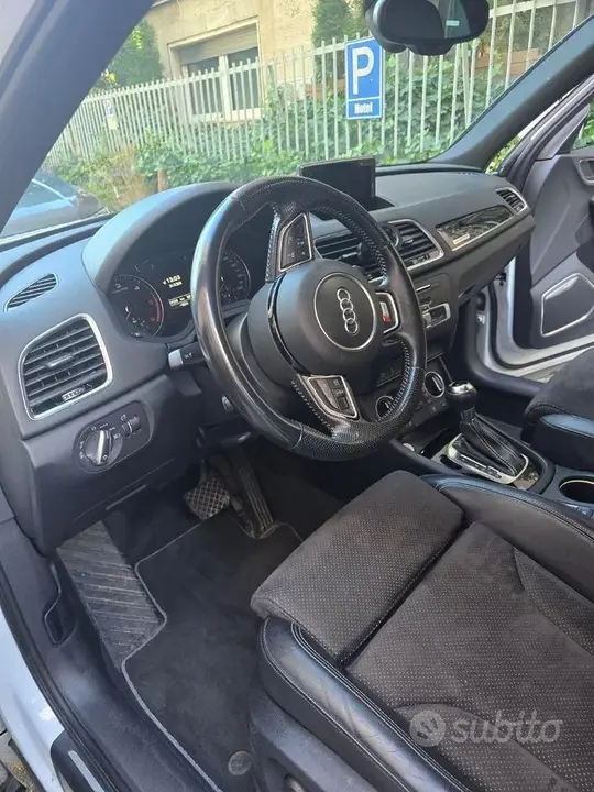 Audi Q3 2015 photo 4