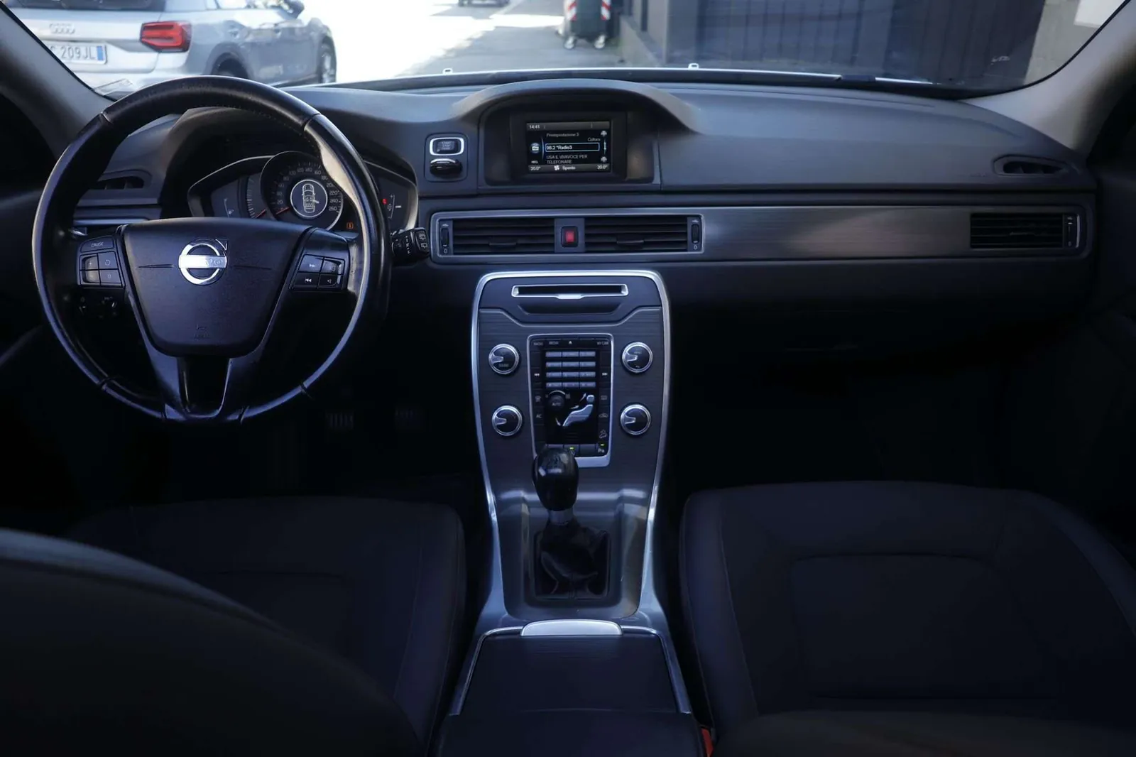 Volvo Xc70 2015 photo 2
