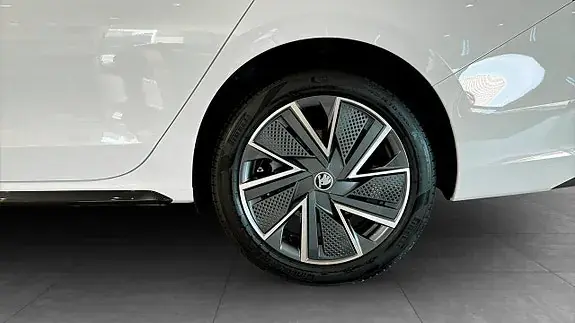 Skoda Superb 2027 photo 4