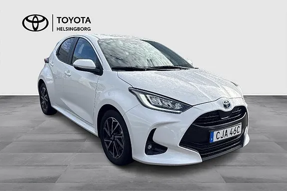 Toyota Yaris 2023 photo 2