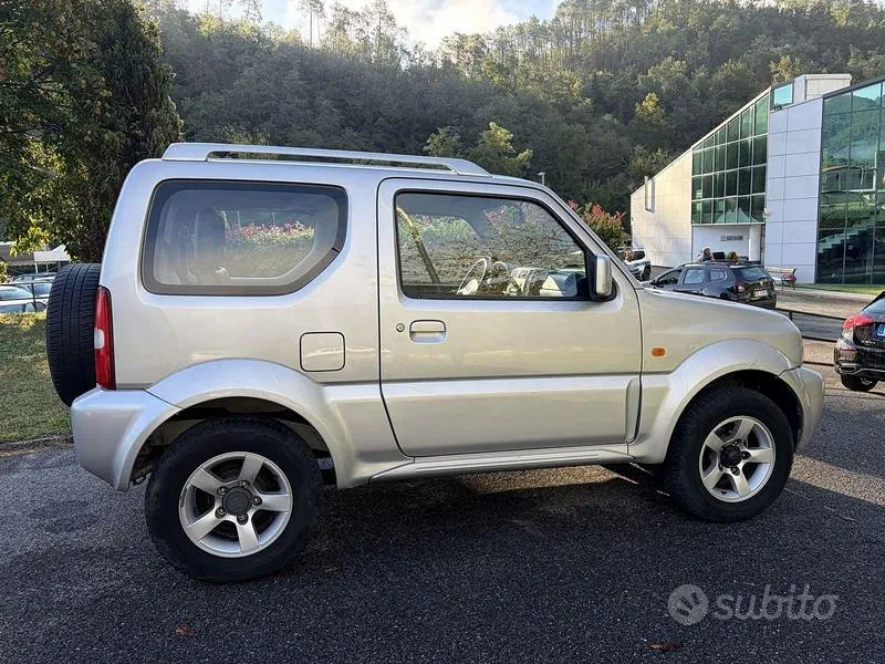 Suzuki Jimny 2007 photo 4