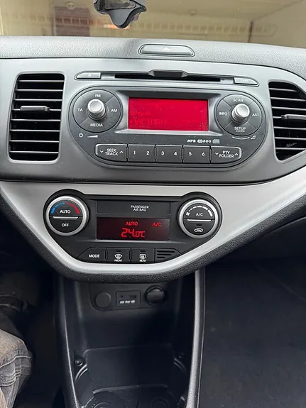 Kia Picanto 2011 photo 4