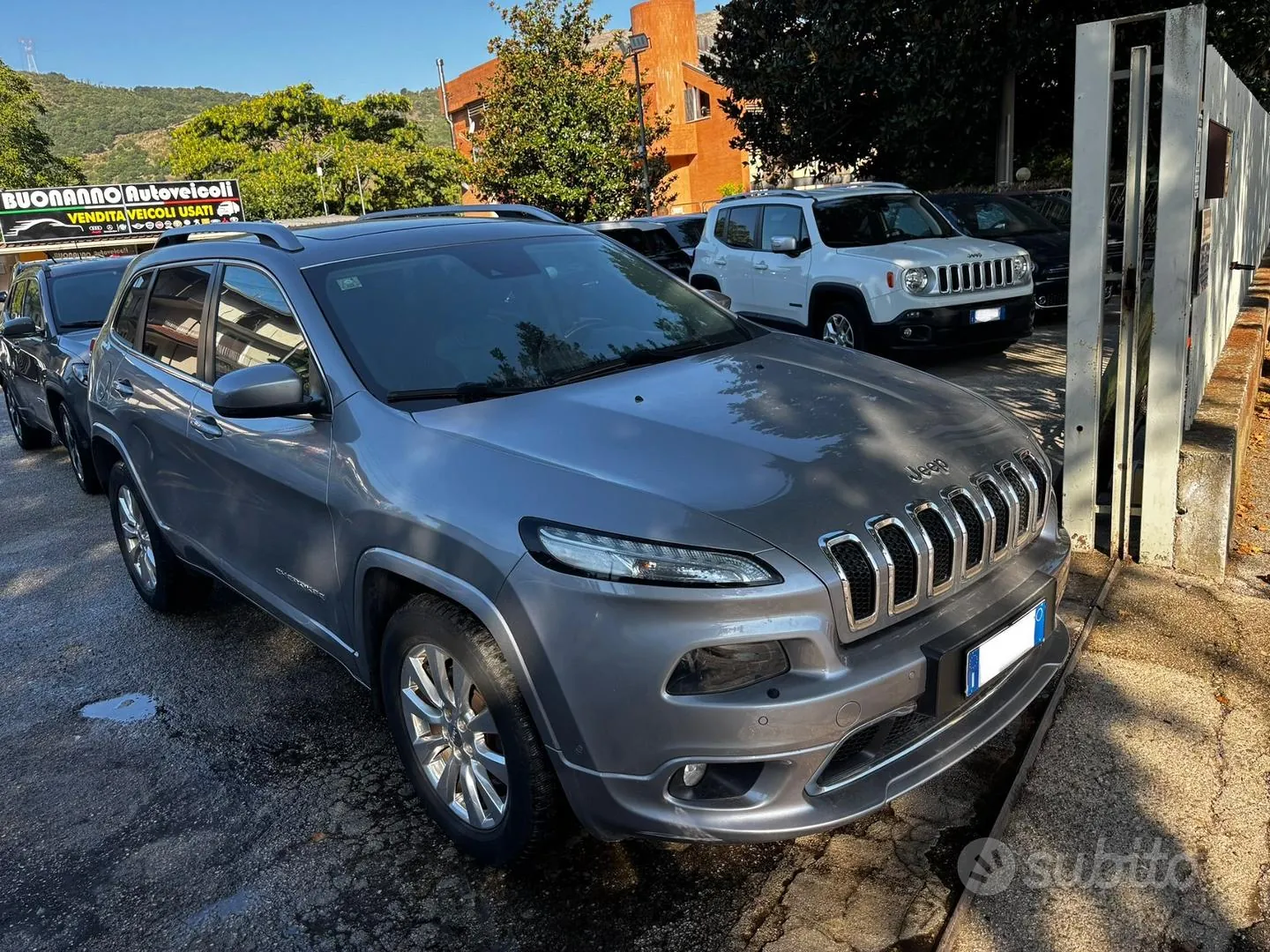 Jeep Cherokee 2016 photo 2