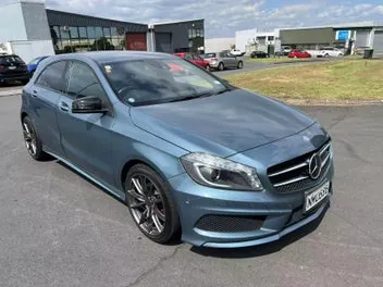 Mercedes-Benz A 180 2014 photo 3