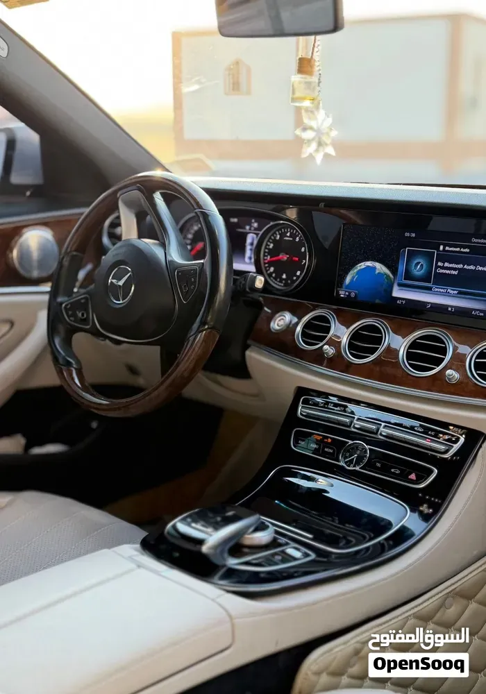 Mercedes-Benz E-Class 2017 photo 4