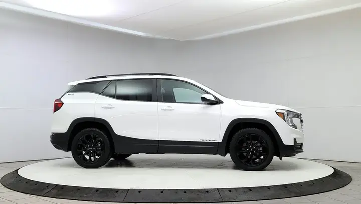 GMC Terrain 2022 photo 2