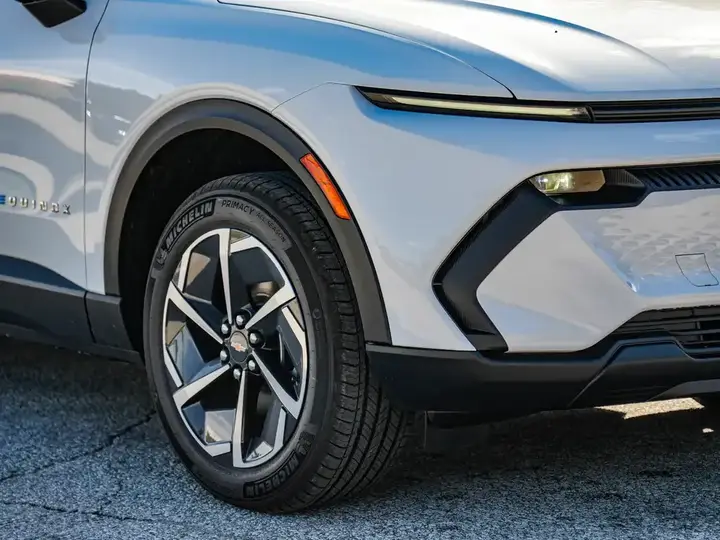 Chevrolet Equinox 2027 photo 4