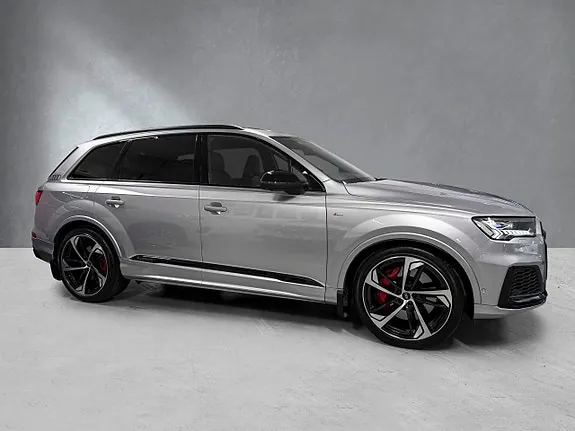 Audi Q7 2021 photo 2