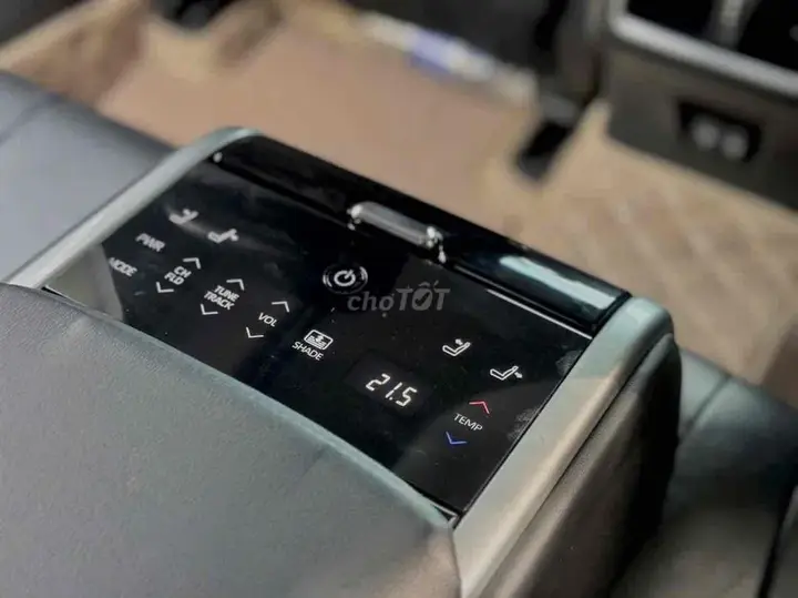 Toyota Camry 2020 photo 3
