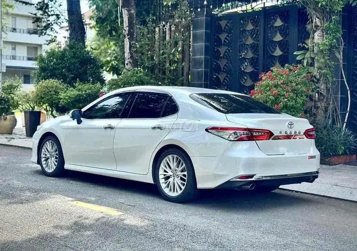 Toyota Camry 2020 photo 5
