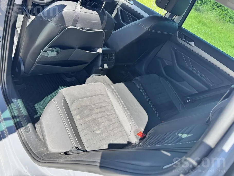 Volkswagen Passat 2022 photo 4