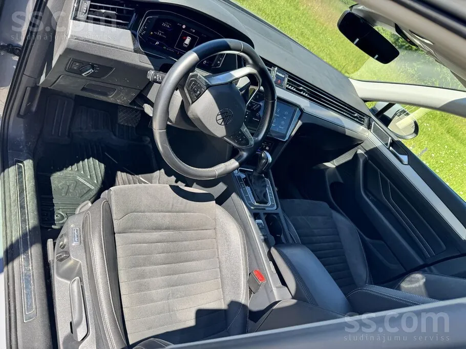 Volkswagen Passat 2022 photo 3