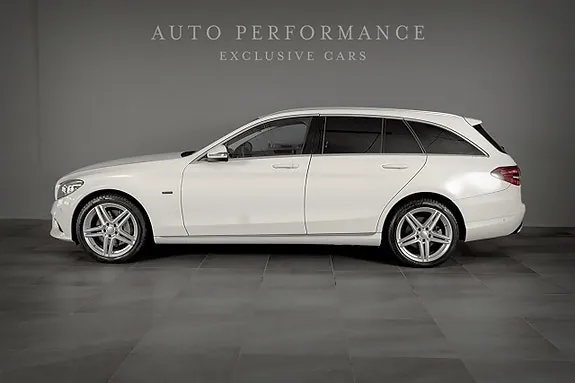 Mercedes-Benz C300 2020 photo 2