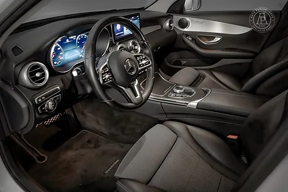 Mercedes-Benz C300 2020 photo 5