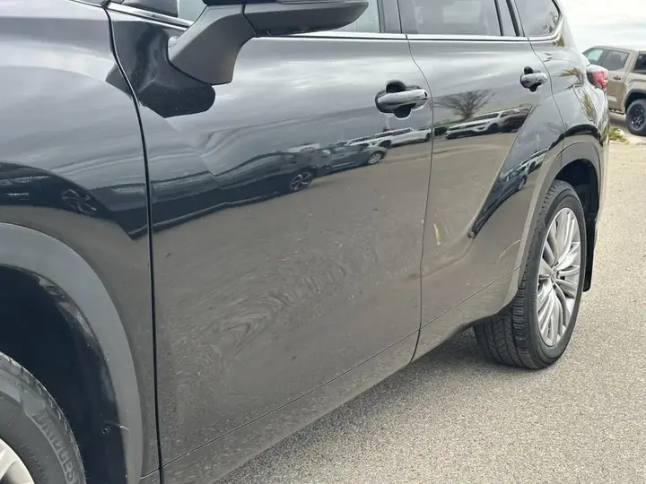 Toyota Highlander 2022 photo 4