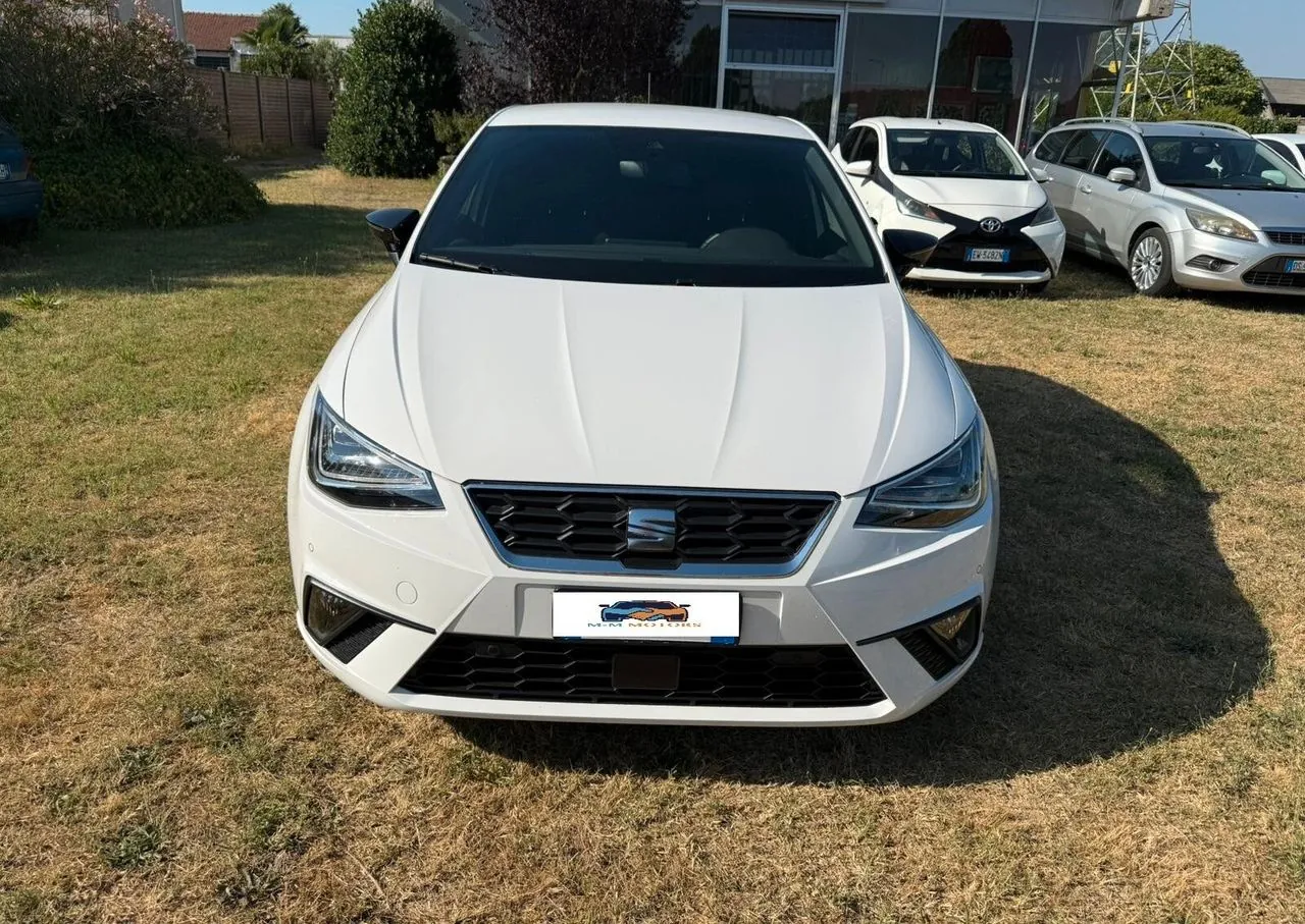 Seat Ibiza 2023 photo 2