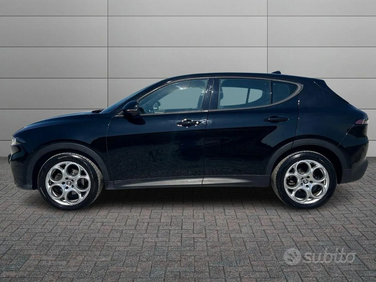 Alfa Romeo Tonale 2023 photo 2