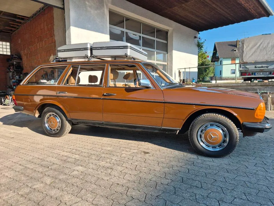 Mercedes-Benz W123