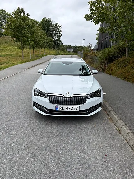 Skoda Superb 2020 photo 2