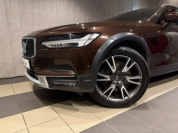 Volvo V90 Cross Country 2018 photo 3
