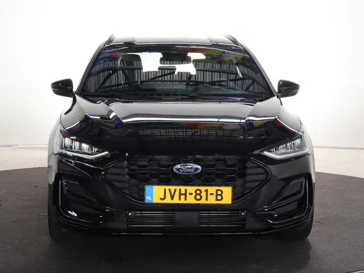 Ford Focus 2023 photo 3