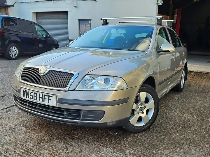 Skoda Octavia 2008 photo 4