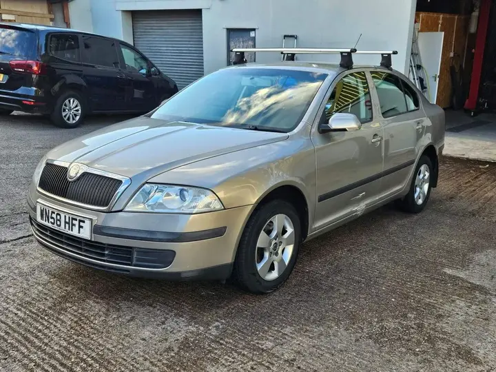 Skoda Octavia 2008 photo 5
