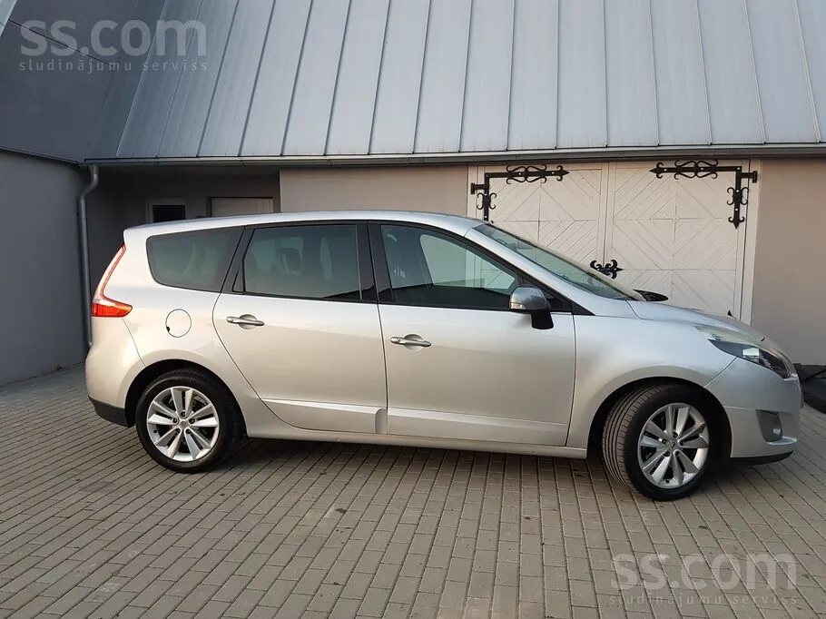 Renault Grand Scenic 2010 photo 4