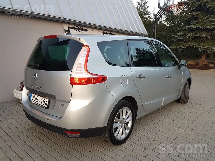 Renault Grand Scenic 2010 photo 3