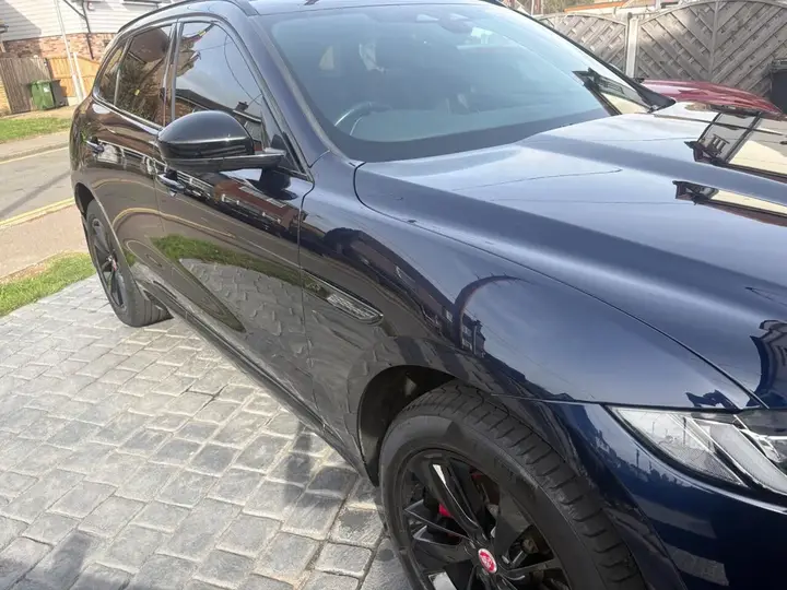 Jaguar F-Pace 2022 photo 3