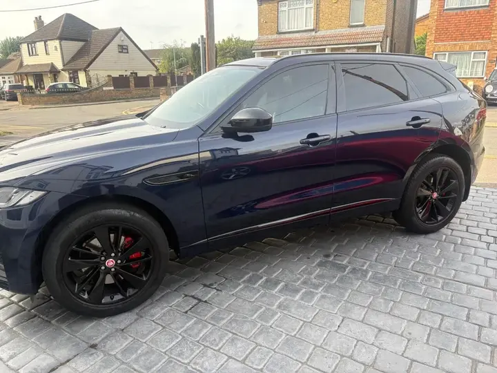 Jaguar F-Pace