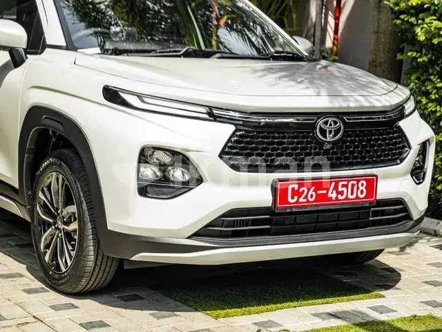 Toyota Urban Cruiser 2026 photo 3