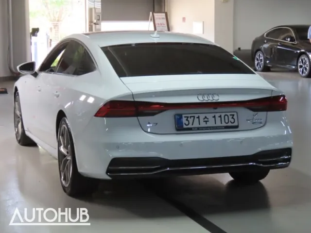 Audi A7 2021 photo 4