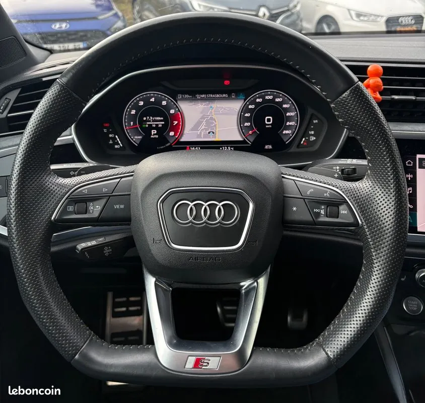 Audi Q3 2019 photo 4