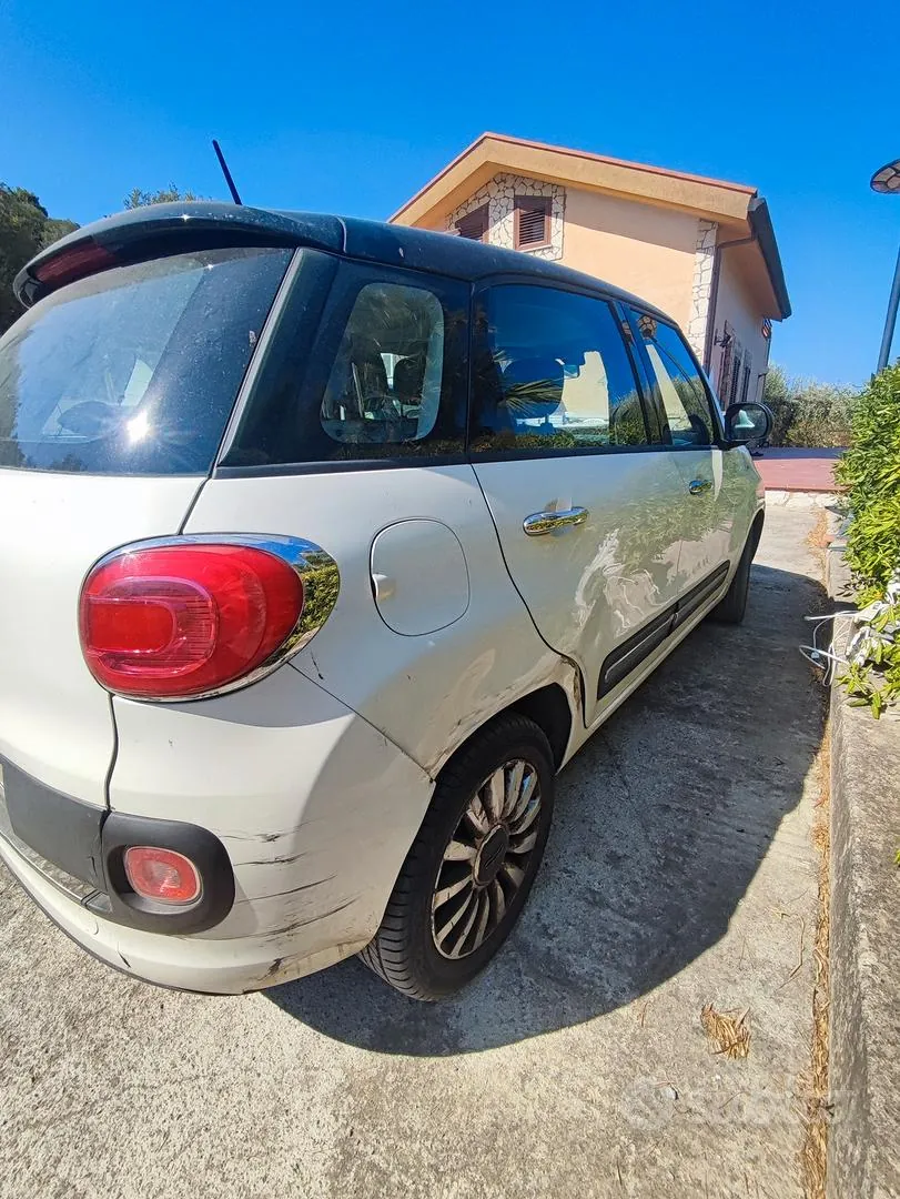 Fiat 500L 2014 photo 5
