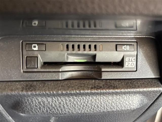Toyota Noah 2019 photo 5