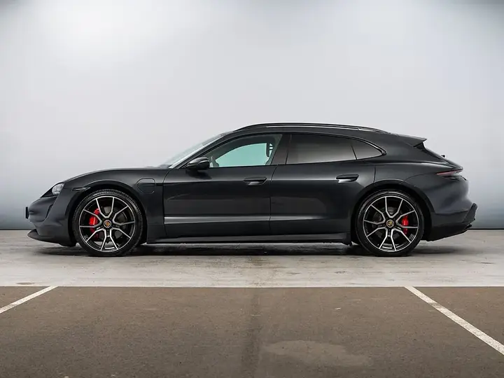 Porsche Taycan 2024 photo 2