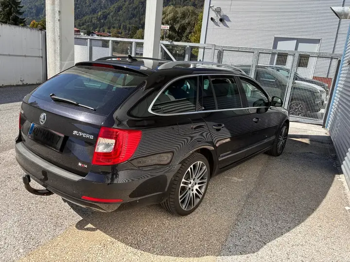 Skoda Superb 2014 photo 3