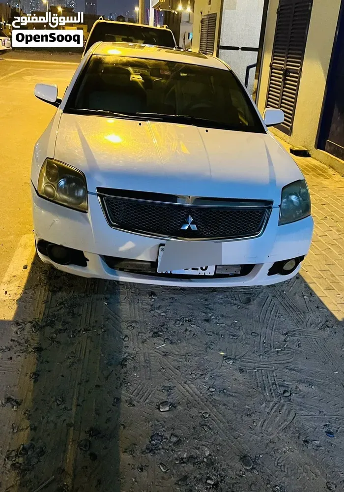 Mitsubishi Galant