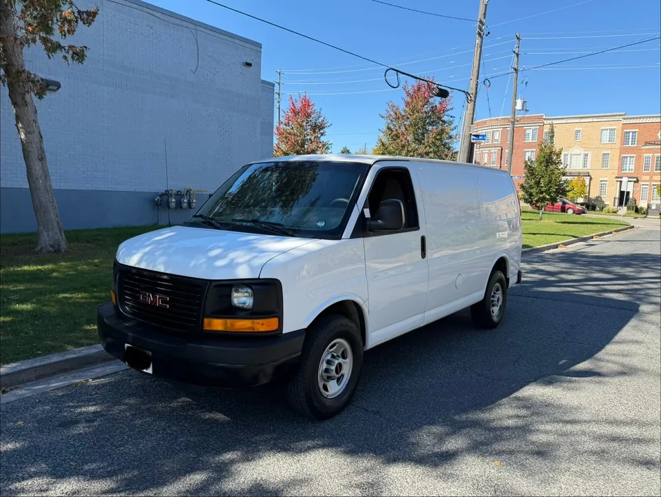 GMC Savana 2017 photo 4