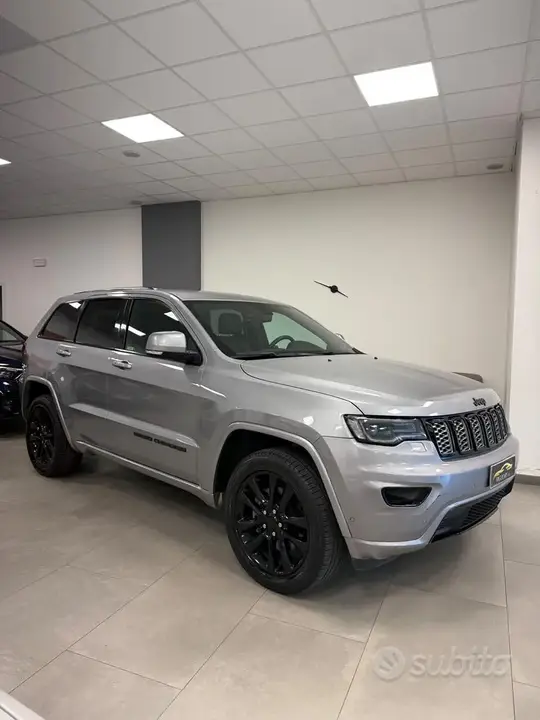 Jeep Grand Cherokee 2017 photo 3