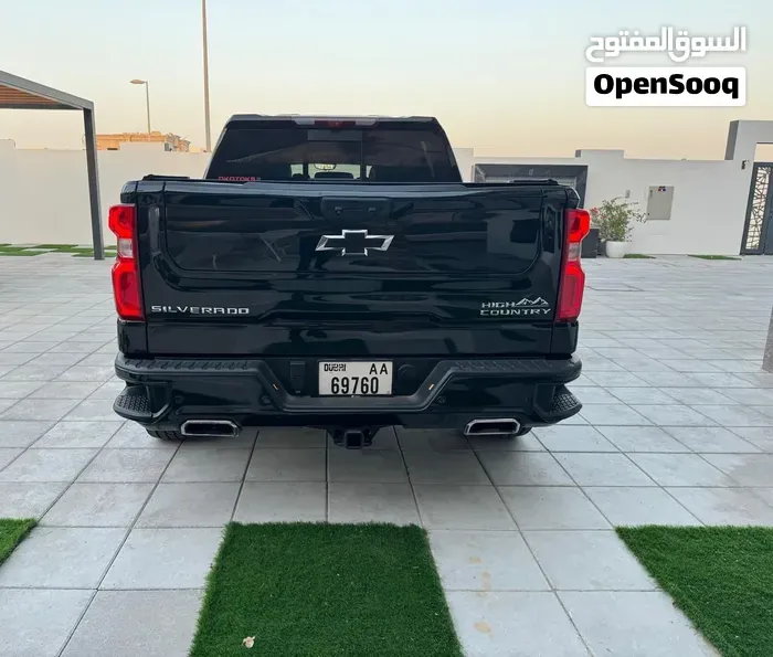 Chevrolet Silverado 2022 photo 3