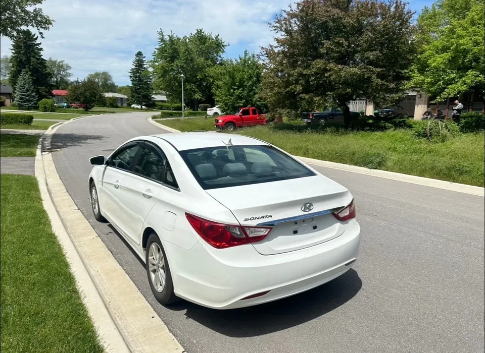 Hyundai Sonata 2013 photo 4