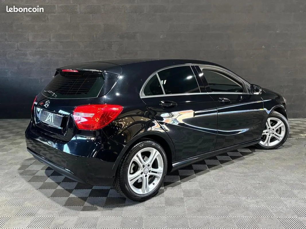Mercedes-Benz A-Class 2015 photo 5