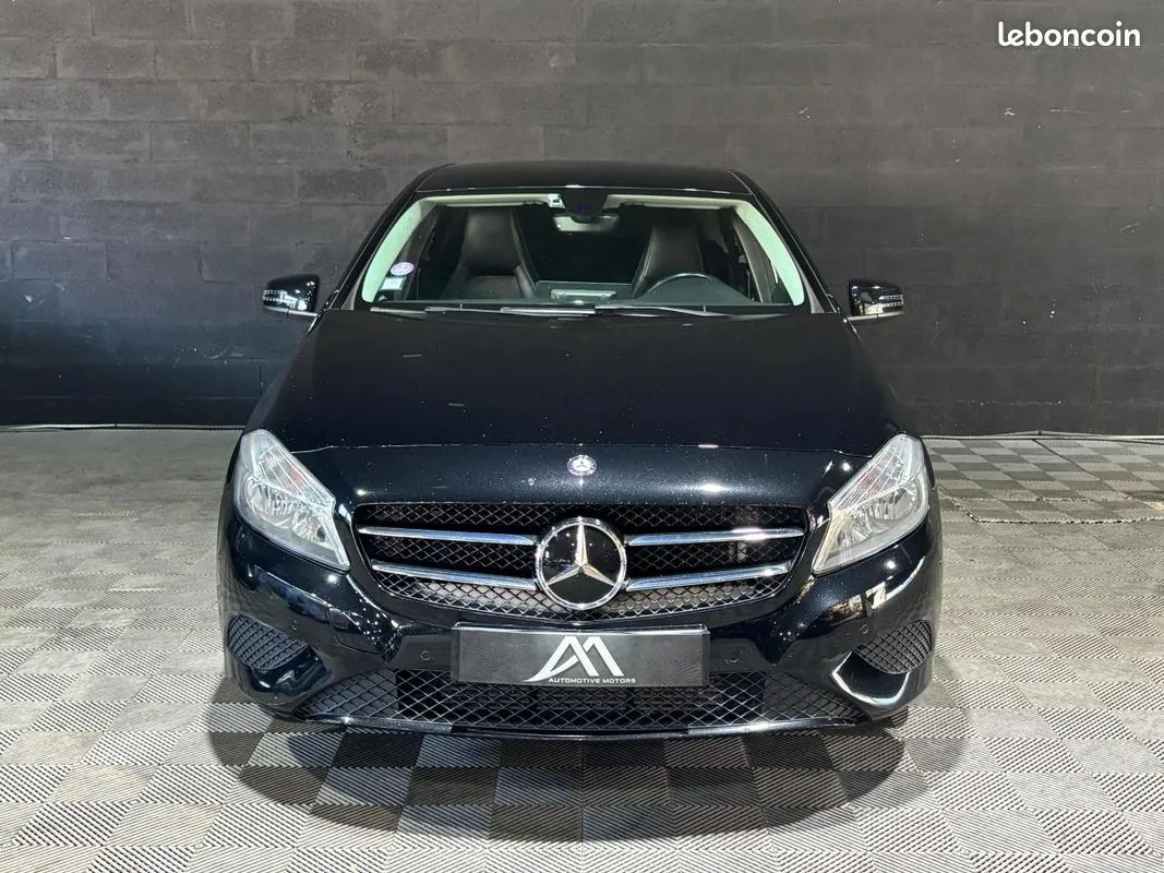 Mercedes-Benz A-Class 2015 photo 2