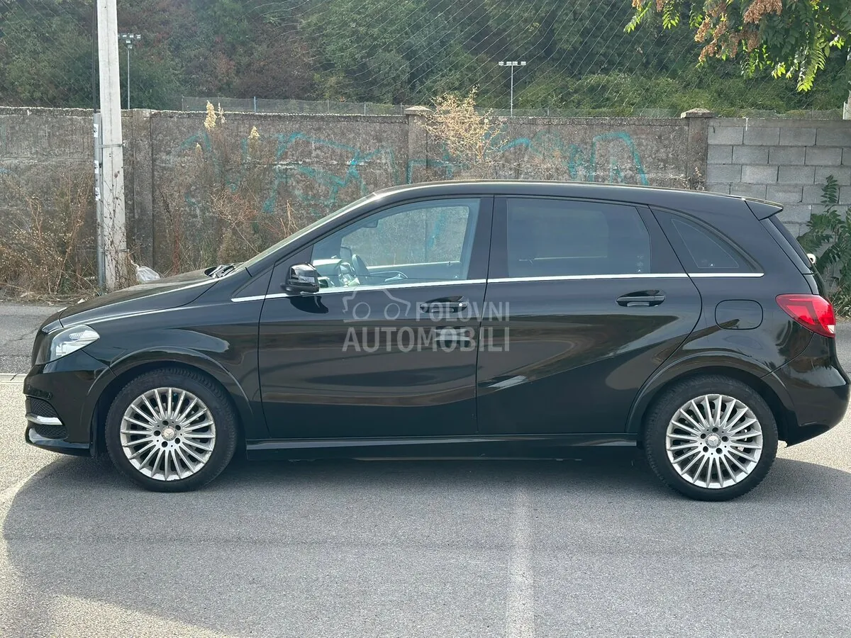 Mercedes-Benz B-Class 2016 photo 3
